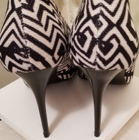 Carlos Santana🎈Final Price🎈 - Picture 3 of 8